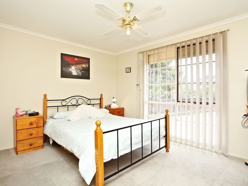 13 Haig Place, Attwood VIC 3049