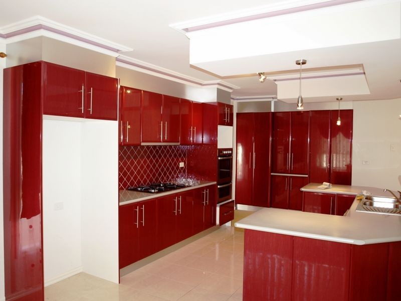 17 Bentley Avenue, Roxburgh Park VIC 3064