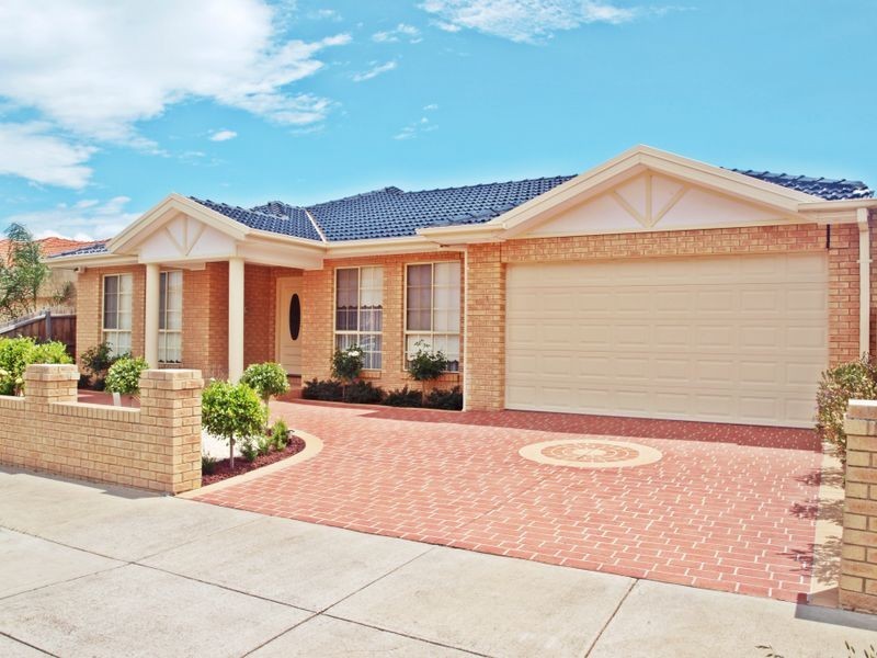 1 Broadway Street, Roxburgh Park VIC 3064