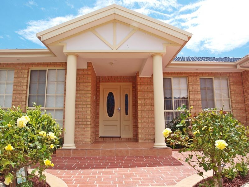 1 Broadway Street, Roxburgh Park VIC 3064
