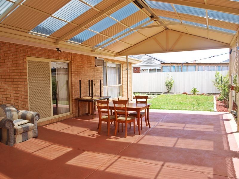 1 Broadway Street, Roxburgh Park VIC 3064