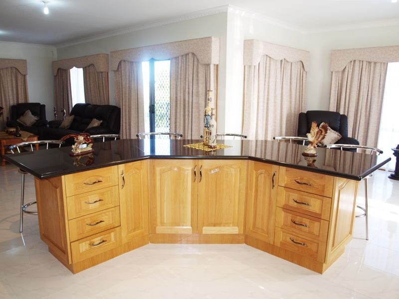 3 Wise Way, Roxburgh Park VIC 3064