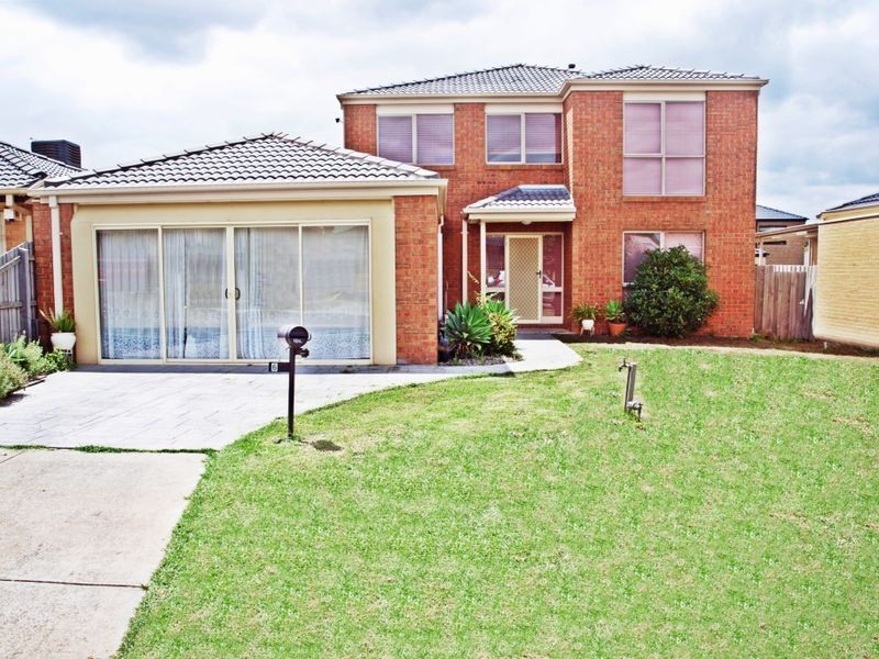 6 Redcliffs Crescent, Roxburgh Park VIC 3064