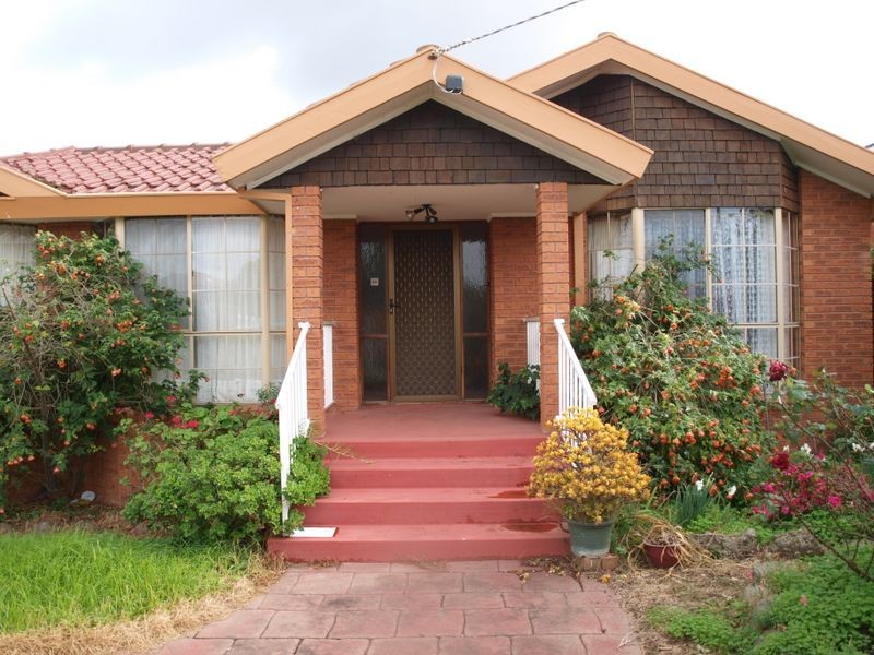 59 Rokewood Crescent, Meadow Heights VIC 3048