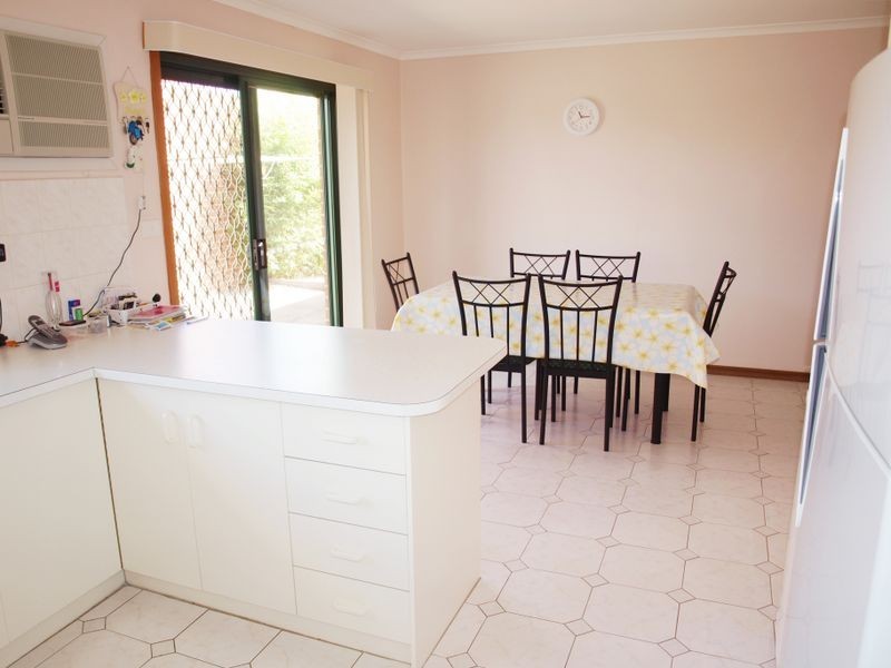 2 Oncidium Gardens, Keilor Downs VIC 3038