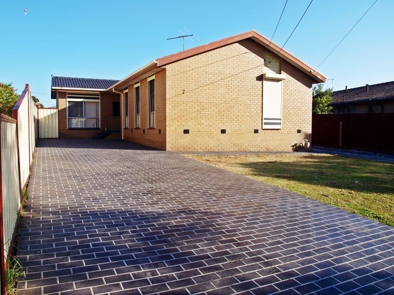 7 Marcus Crescent, Coolaroo VIC 3048