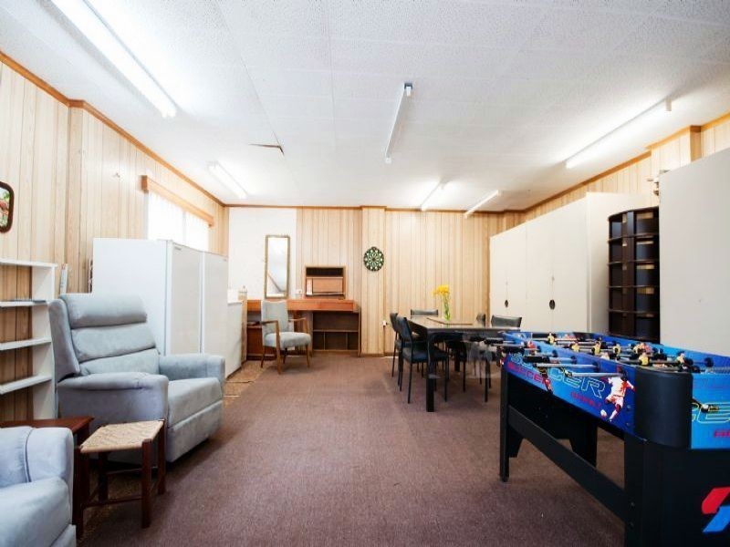 8-10 Farley Court, Gladstone Park VIC 3043