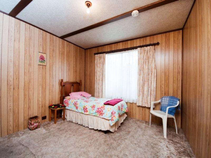 8-10 Farley Court, Gladstone Park VIC 3043