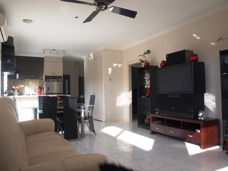 32 Northumberland Circuit, Craigieburn VIC 3064