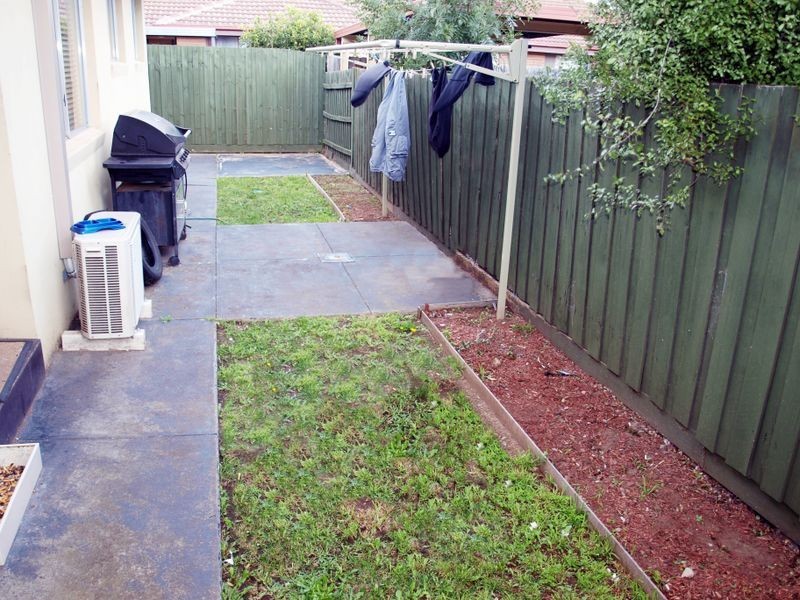 3/27 Broadmeadows Road, Tullamarine VIC 3043