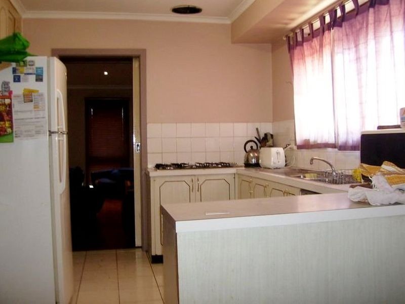 4 Larissa Avenue, Tullamarine VIC 3043