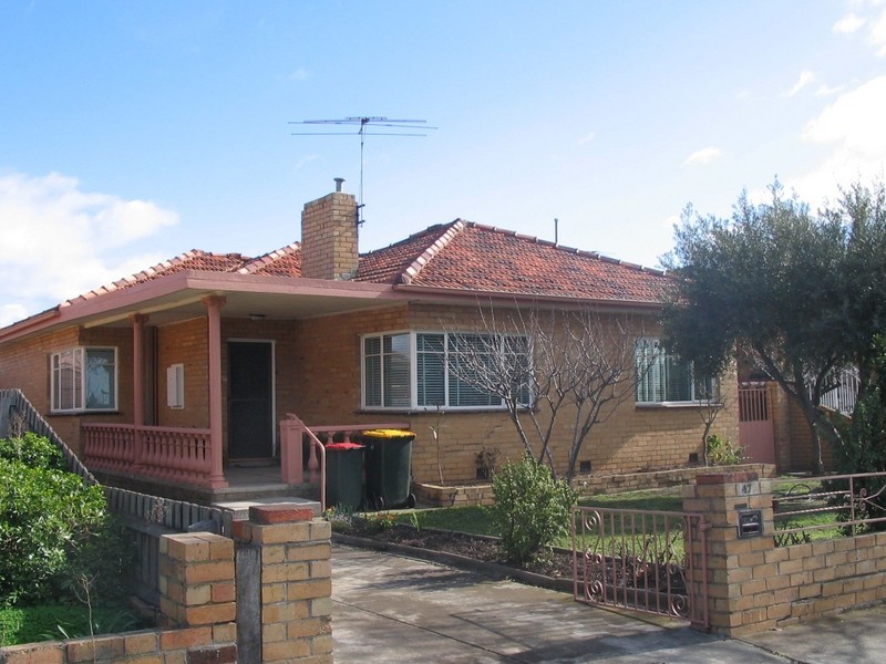 47 Matthews  Avenue, Airport West VIC 3042