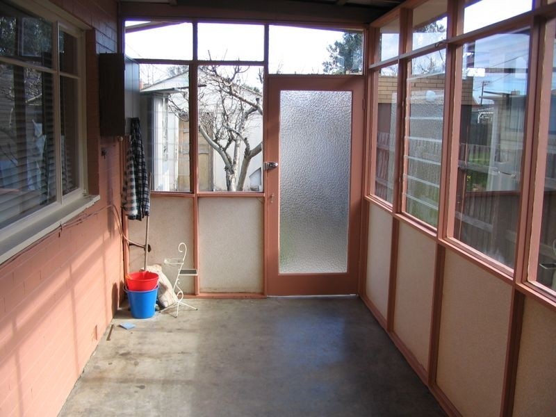 47 Matthews  Avenue, Airport West VIC 3042