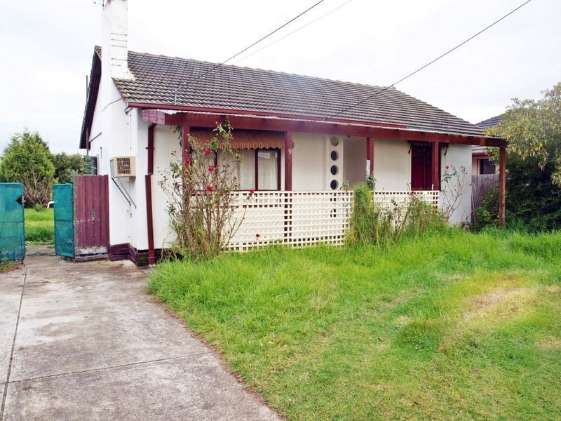 9 Gordon Court, Glenroy VIC 3046