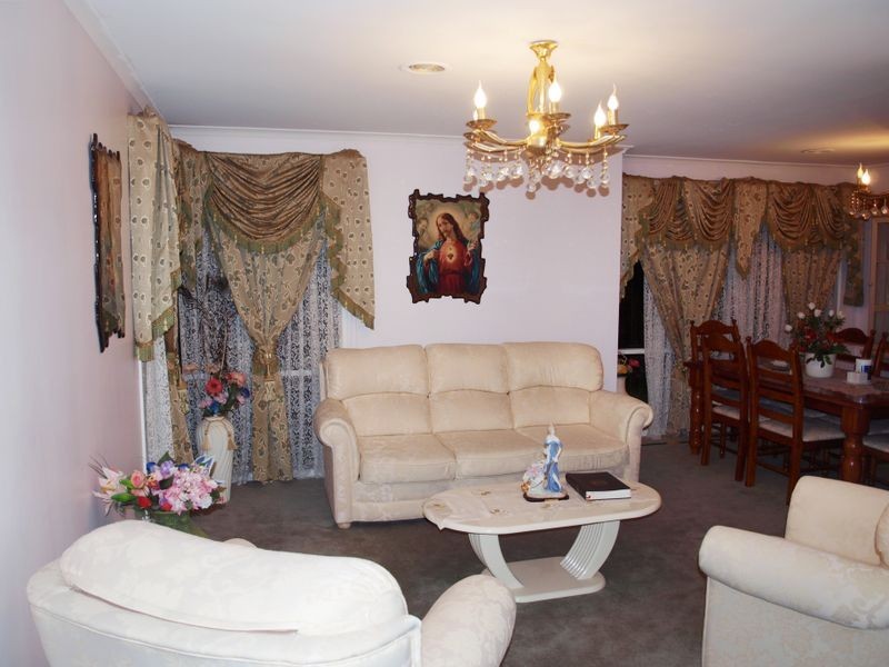 8 Springbank Street, Tullamarine VIC 3043