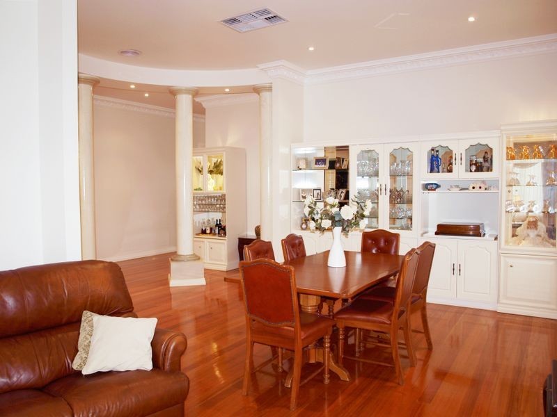 21 Bateman Street, Attwood VIC 3049