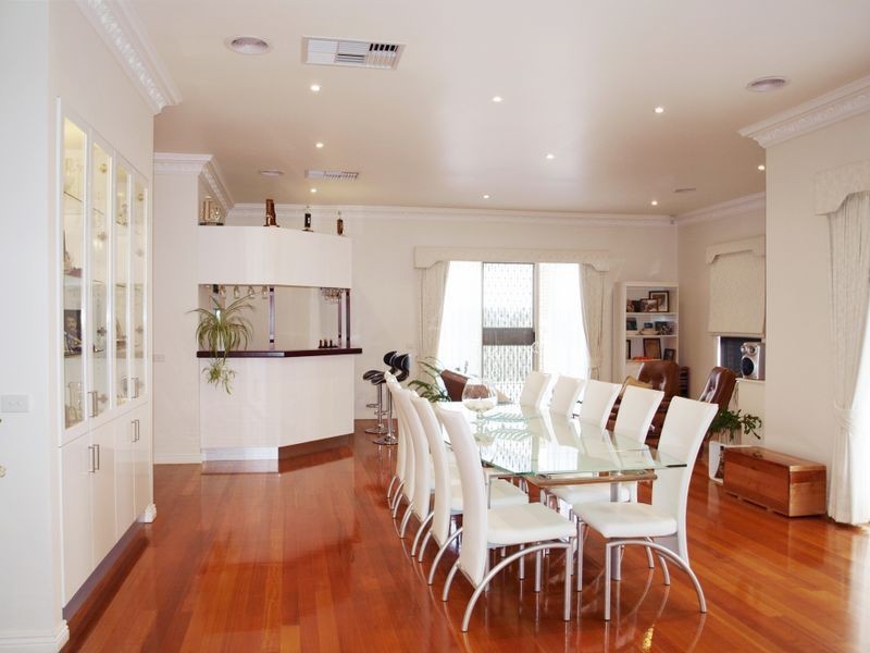 21 Bateman Street, Attwood VIC 3049