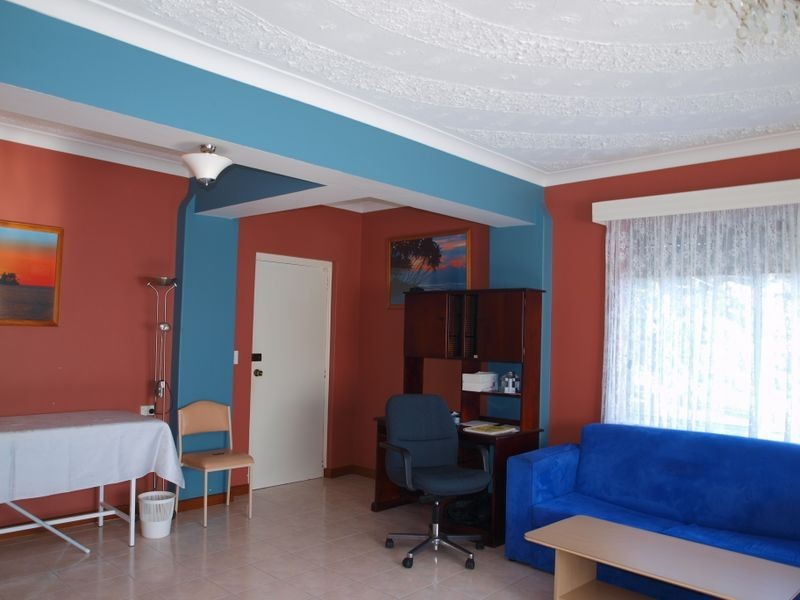 71 Clarke Drive, Gladstone Park VIC 3043