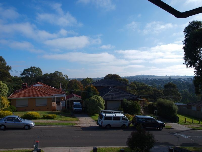 71 Clarke Drive, Gladstone Park VIC 3043