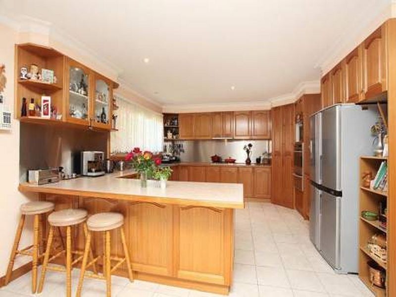 10 Lloyds Place, Attwood VIC 3049