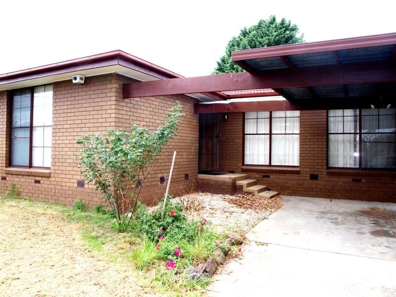 4 Tracey Street, Tullamarine VIC 3043