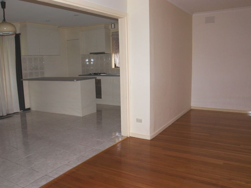 4 Tracey Street, Tullamarine VIC 3043