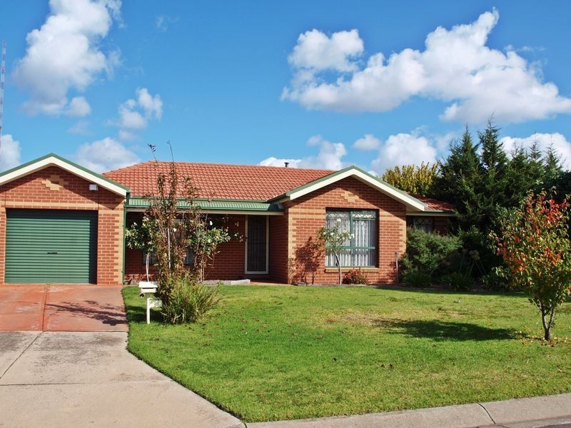 2 Oncidium Gardens, Keilor Downs VIC 3038