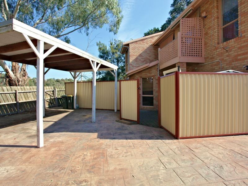 2/17 Flannery Court, Oak Park VIC 3046