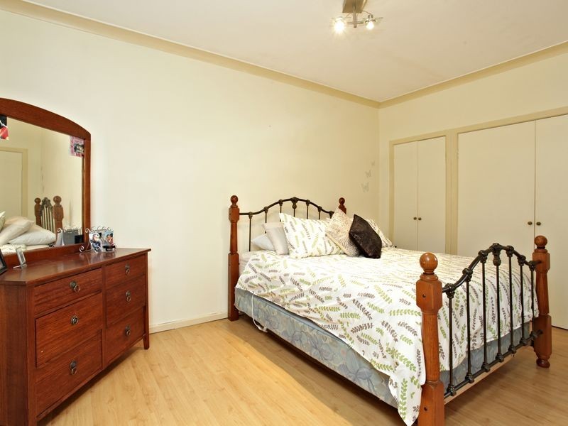 2/17 Flannery Court, Oak Park VIC 3046