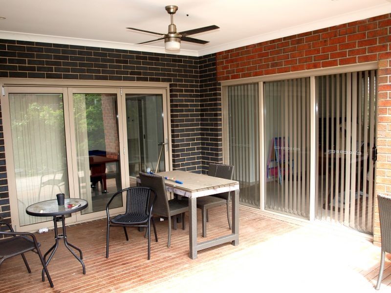 5 Jells Place, Caroline Springs VIC 3023