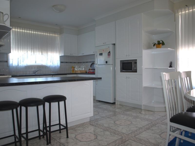 5 Wise Way, Roxburgh Park VIC 3064