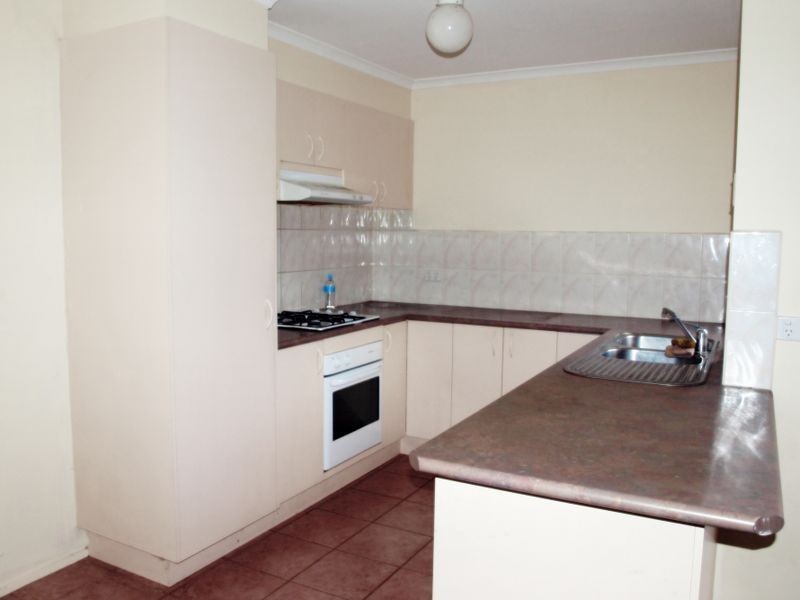 28 O’Donnell Drive, Caroline Springs VIC 3023