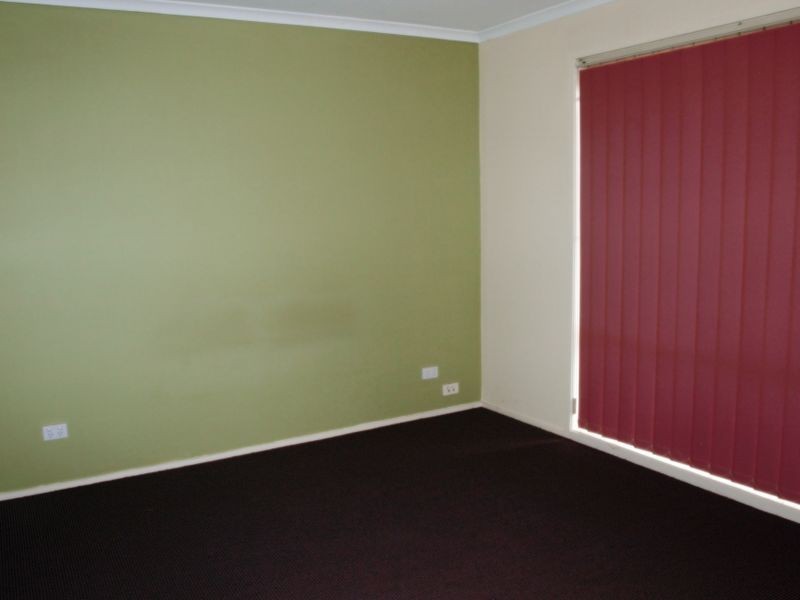 28 O’Donnell Drive, Caroline Springs VIC 3023