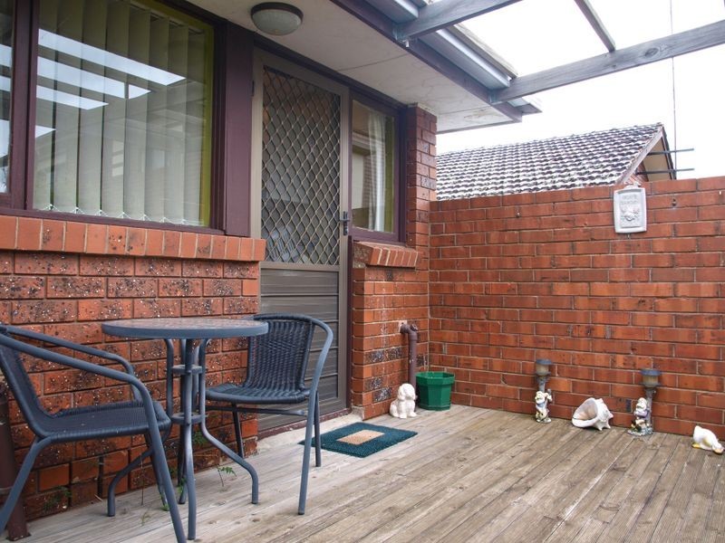 2/60 Sharps Road, Tullamarine VIC 3043