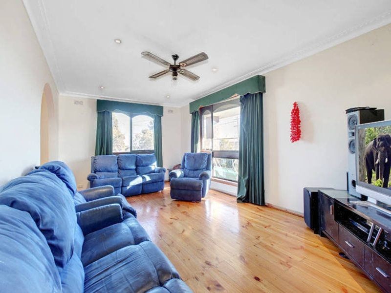 52 Kenny Street, Attwood VIC 3049