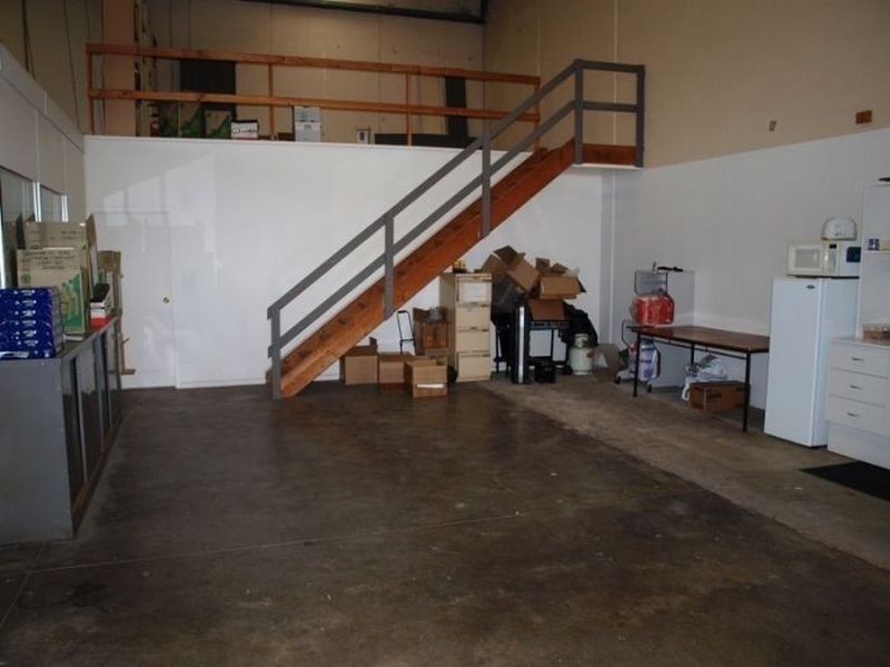 1/40 Barrie Road, Tullamarine VIC 3043