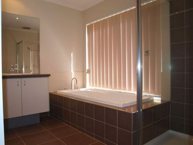 43 Hurlingham Way, Craigieburn VIC 3064