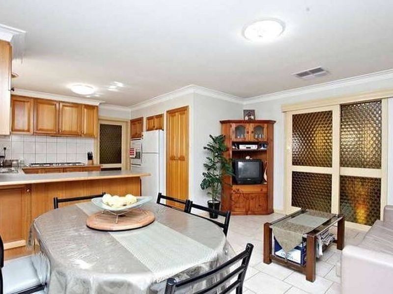 39 Bird Street, Deer Park VIC 3023