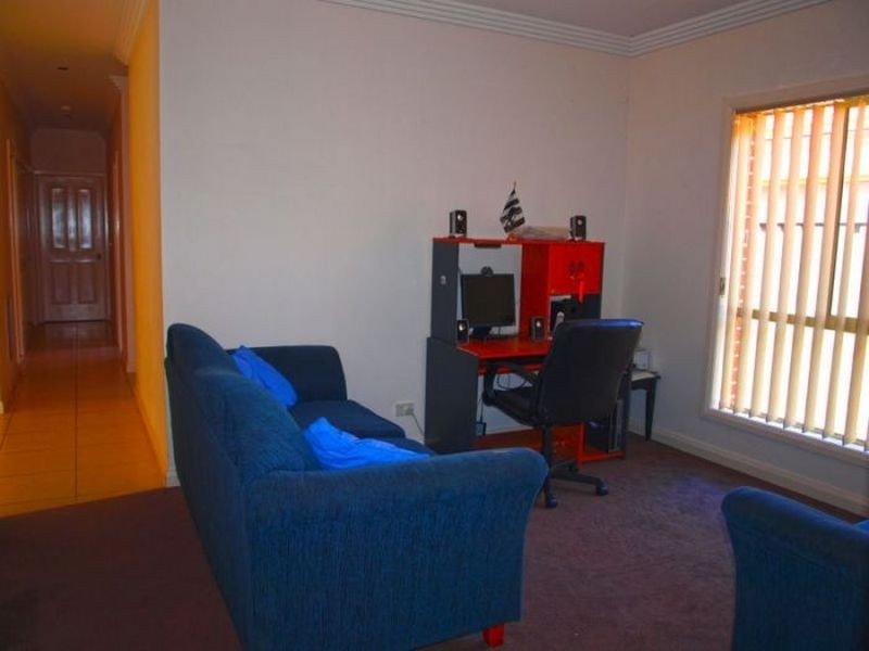 20 Wisteria Avenue, Craigieburn VIC 3064