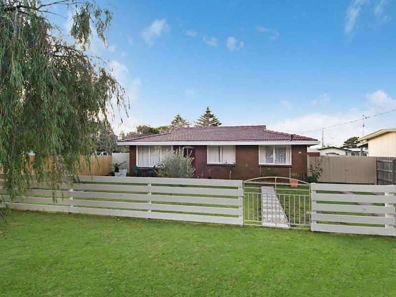 76 Guest Street, Tootgarook VIC 3941