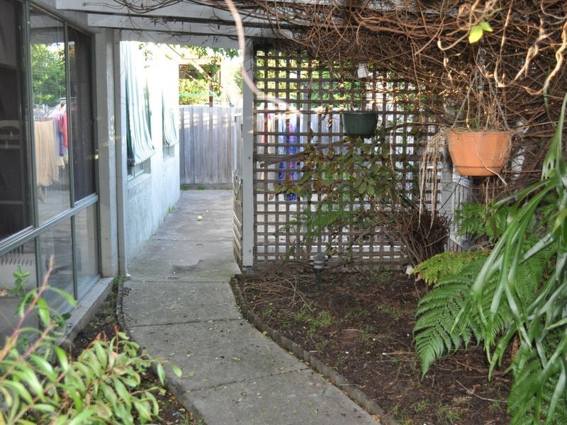 11 Conroy Place, Roxburgh Park VIC 3064