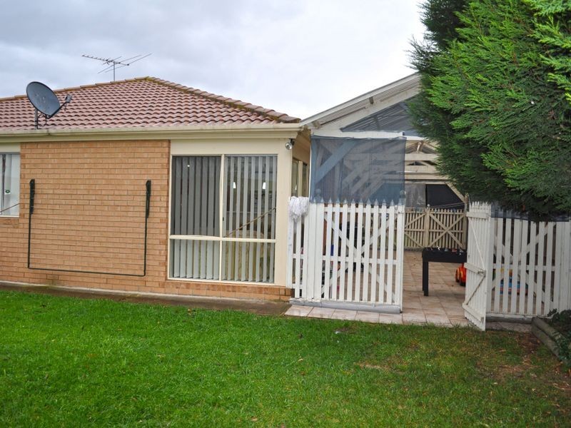 6 Conroy Place, Roxburgh Park VIC 3064
