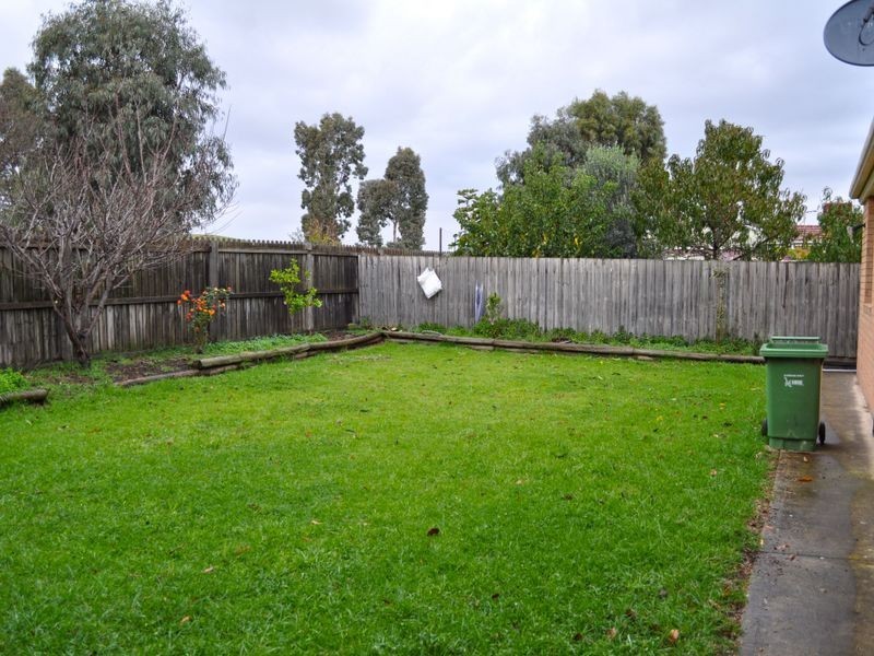 6 Conroy Place, Roxburgh Park VIC 3064