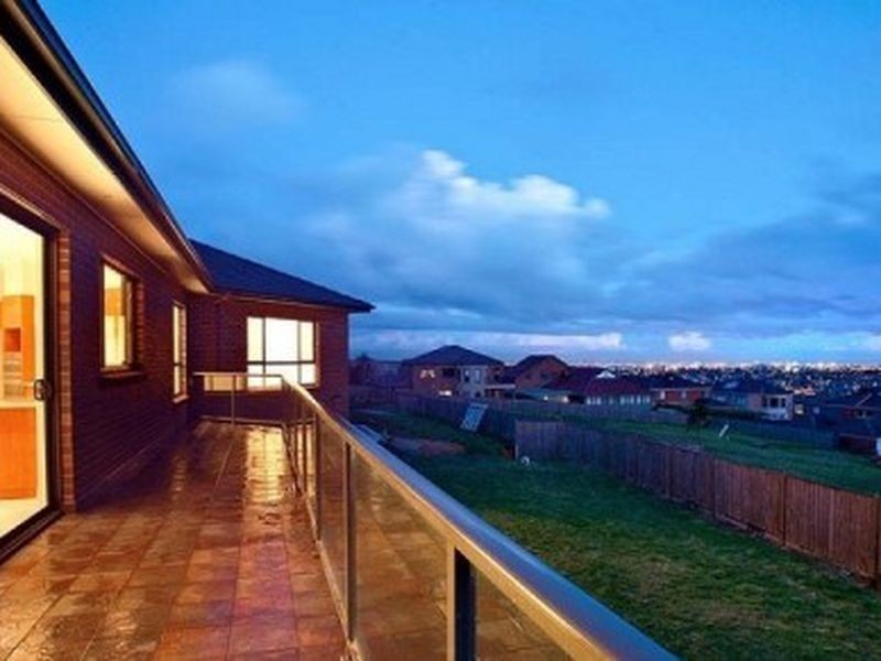 83 Parkside Rise, Craigieburn VIC 3064