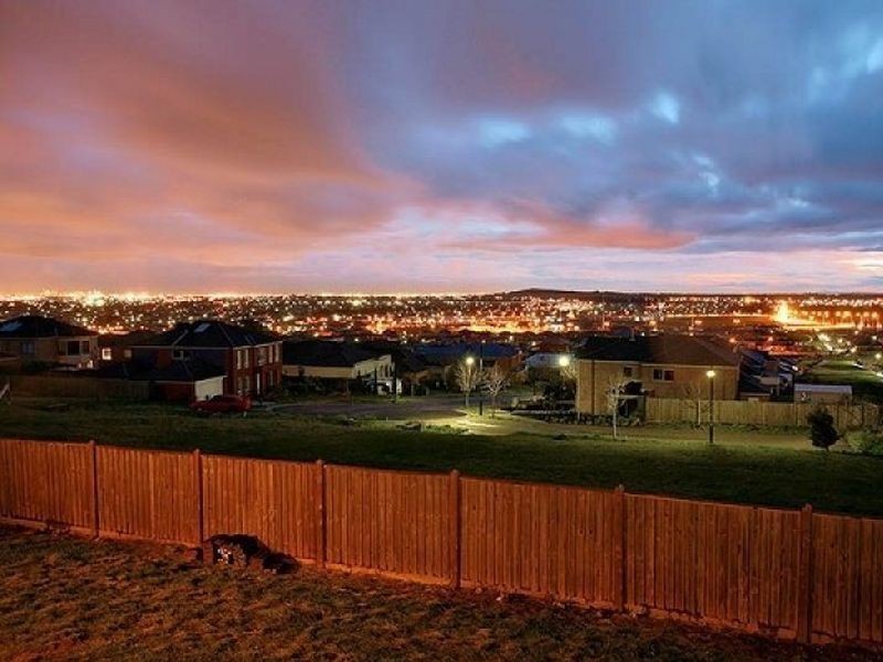 83 Parkside Rise, Craigieburn VIC 3064