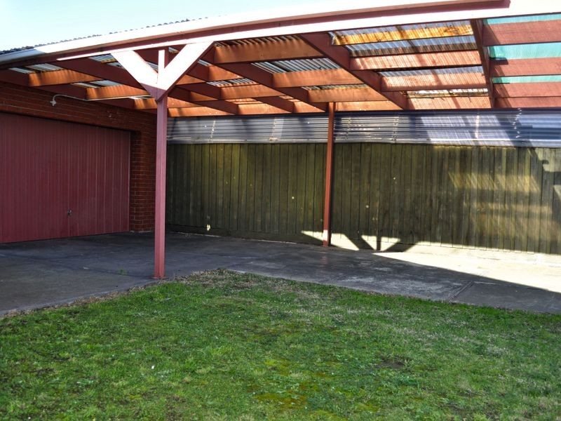 4 Marham Place, Tullamarine VIC 3043