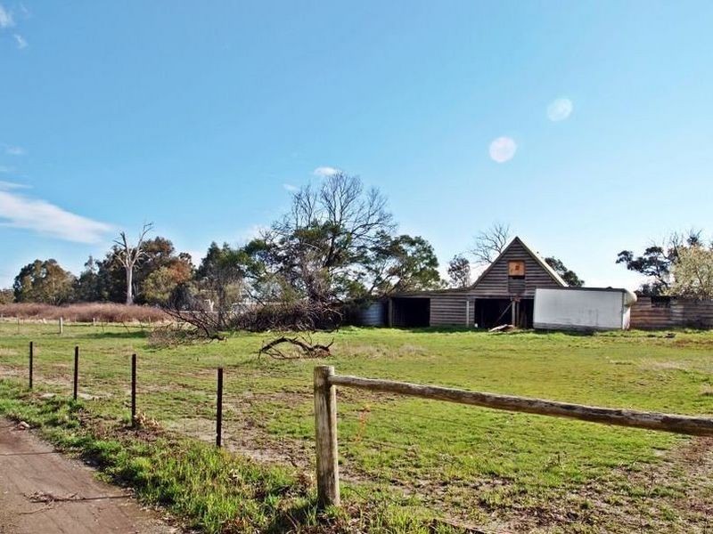 123 Mount Macedon Road, Macedon VIC 3440