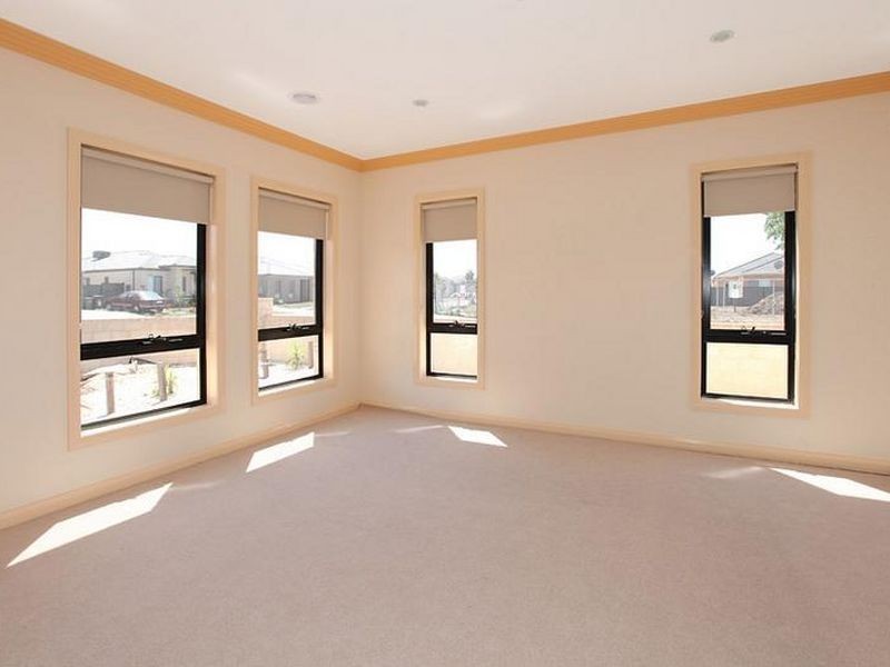 2 Kirkstead Grove, Craigieburn VIC 3064