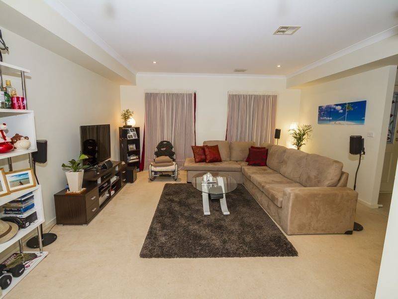 8/226 Melrose Drive, Tullamarine VIC 3043