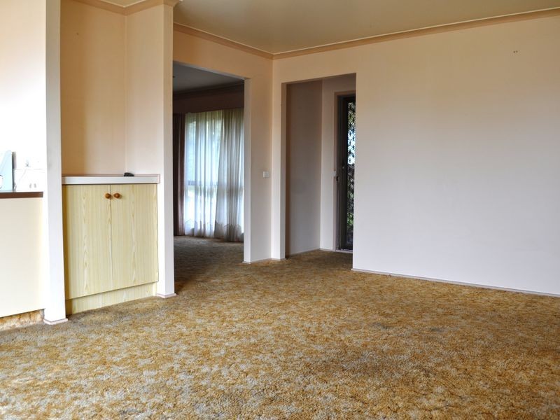 16 Alison Place, Attwood VIC 3049